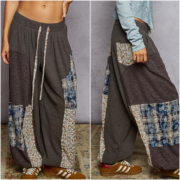 POL Pants - POL Charcoal Stretchy Waist Floral Plaid Print Lounge Joggers